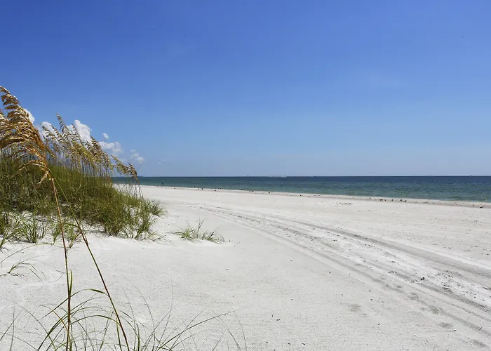 Barefoot Beach Club