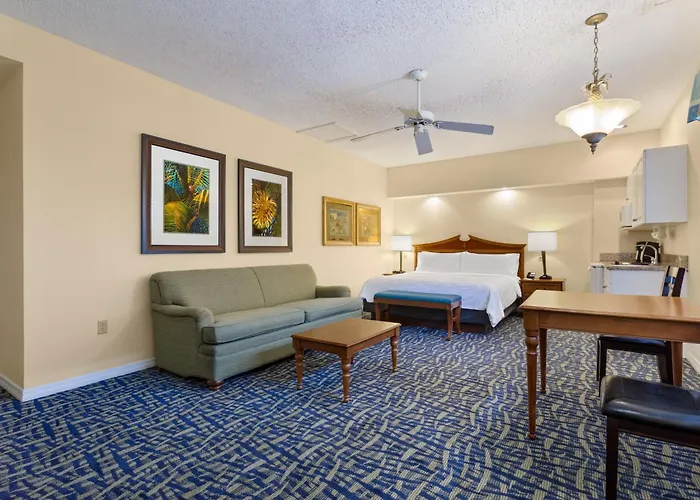 Holiday Inn & Suites Clearwater Beach S-Harbourside
