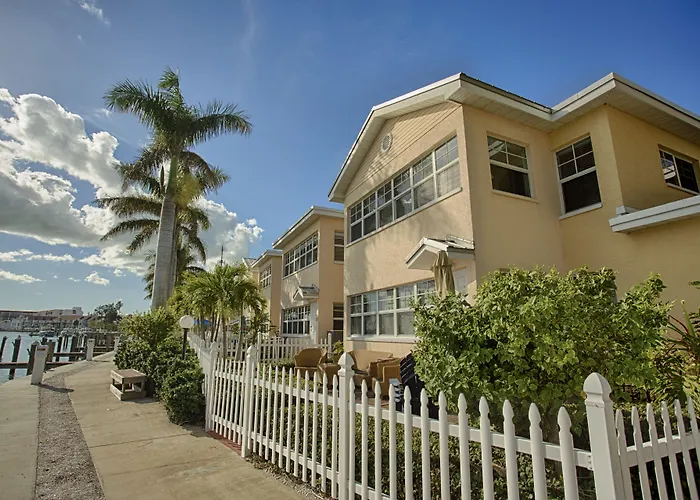 Barefoot Beach Resort